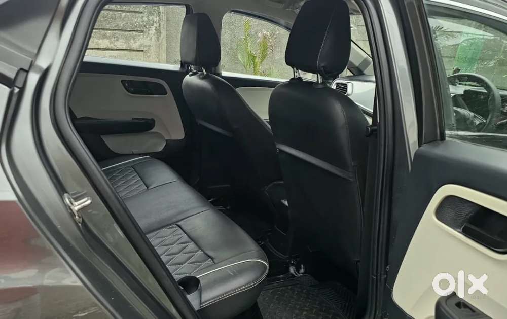 Tata Altroz 1.2 Xt, 2022, Petrol