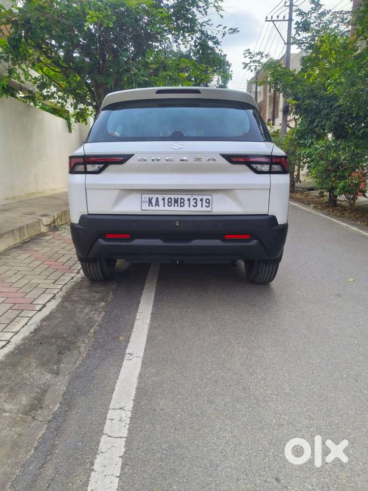 Maruti Suzuki Brezza Vxi At, 2024, Petrol