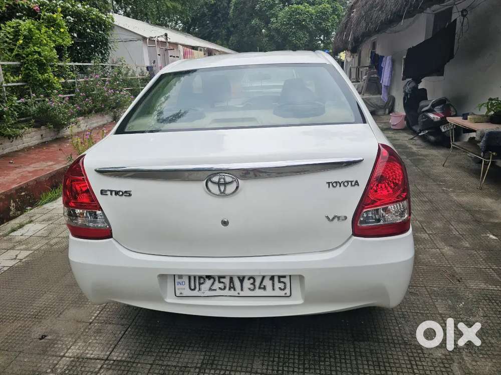 Excellent Condition Without Any Scratches With Alloys