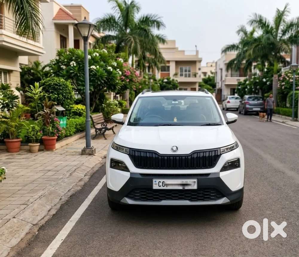 Skoda Kylaq Signature Petrol 2026
