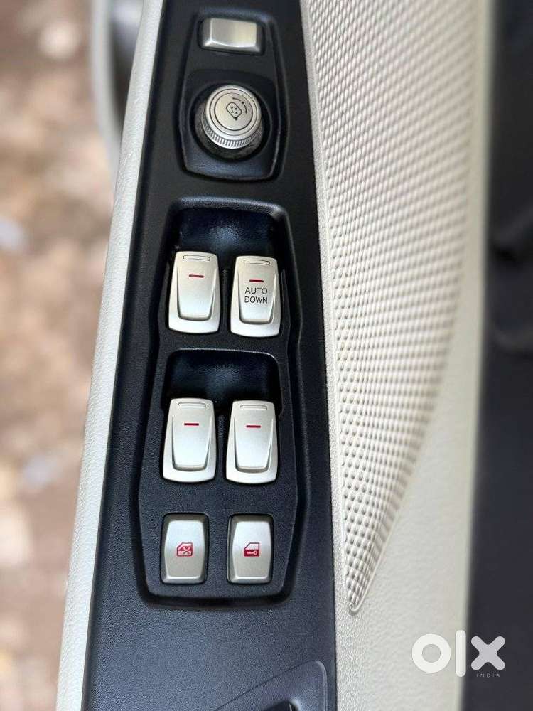 Mahindra Xuv300 W6 Diesel, 2023, Diesel