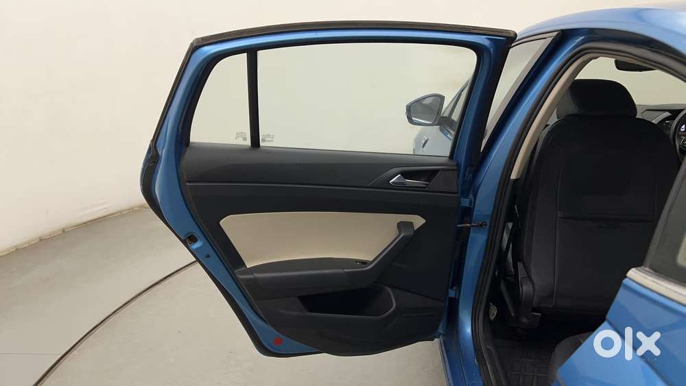 Skoda Slavia Style 1.0l Tsi At, 2022, Petrol