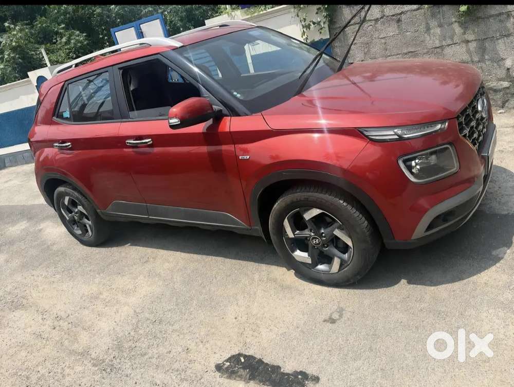Hyundai Venue 2019 Petrol 43000 Km Driven