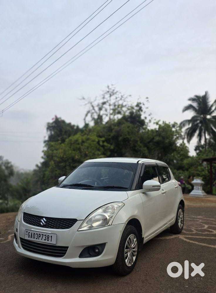 Maruti Suzuki Swift Vxi 1.2 Abs Bs-iv, 2014, Petrol