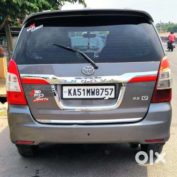 Toyota Innova Diesel 2014