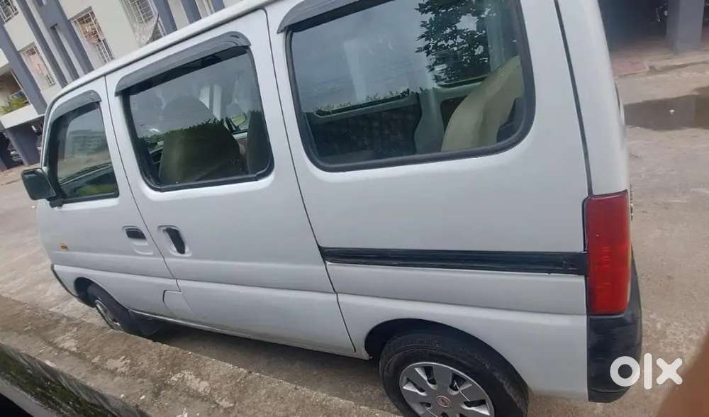 Maruti Suzuki Eeco 5 Str 2013