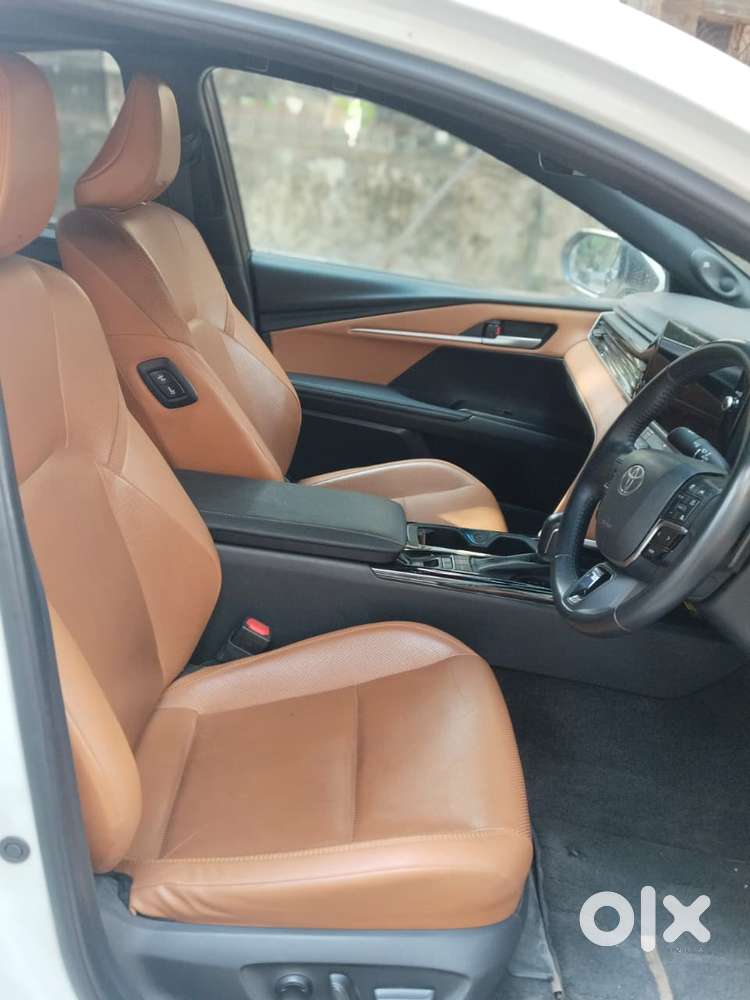 Toyota Camry Hybrid, 2025, Petrol