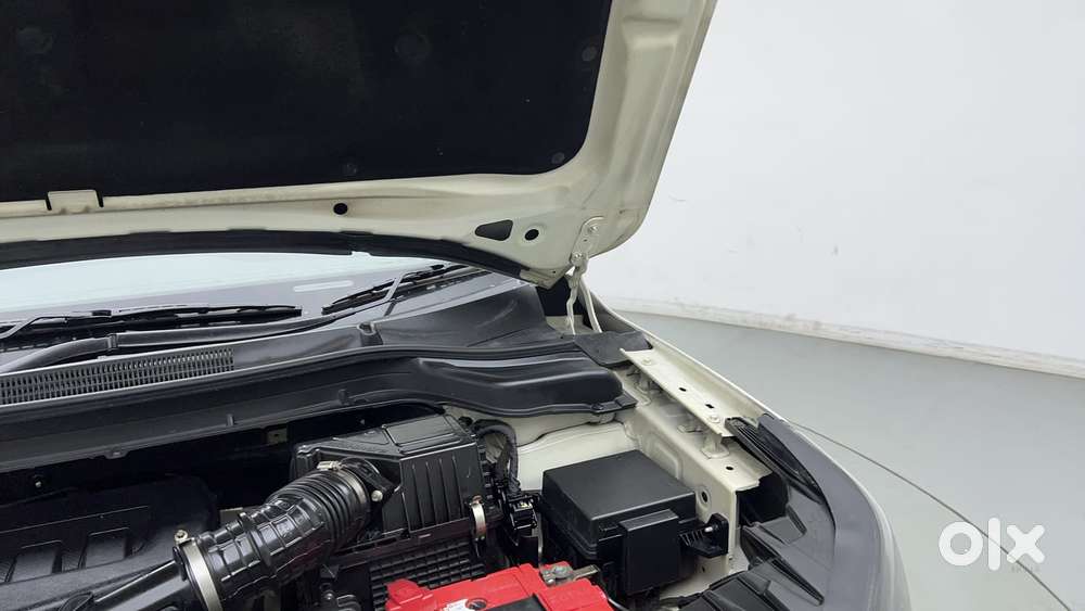 Mahindra Xuv300 W6, 2022, Petrol