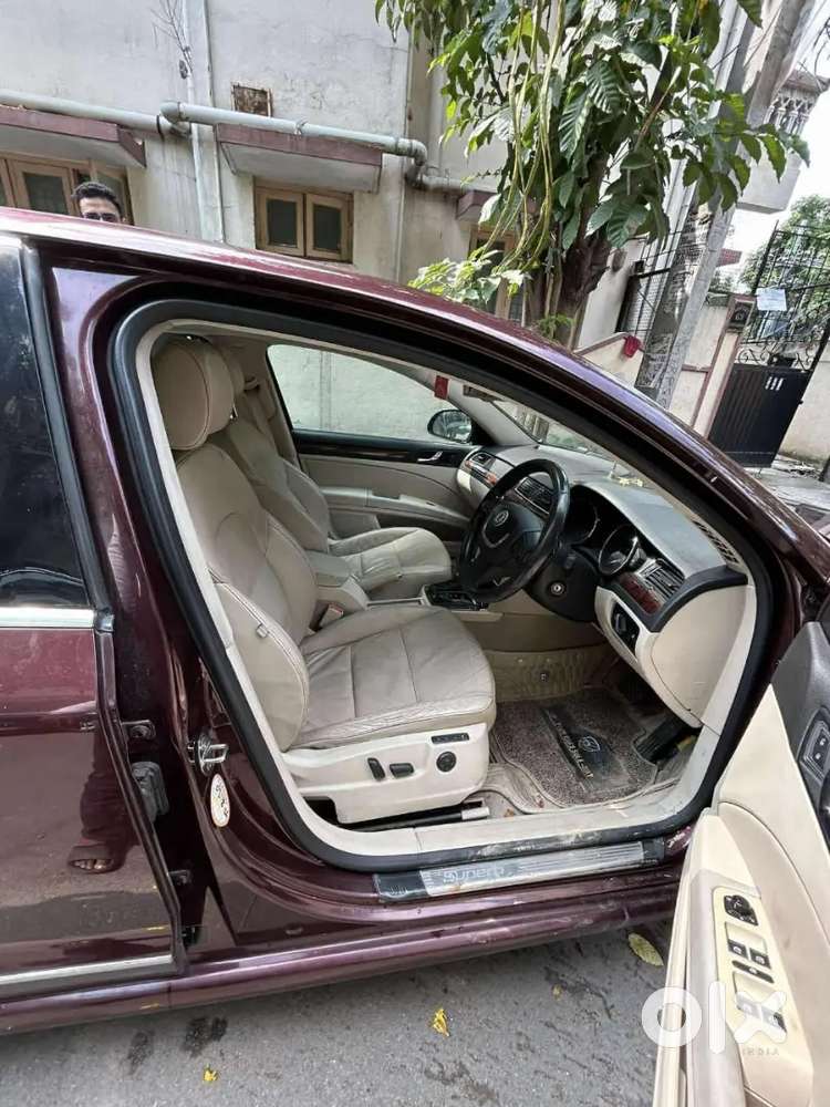 Skoda Superb 2009 Petrol Well Maintained And Good Condition