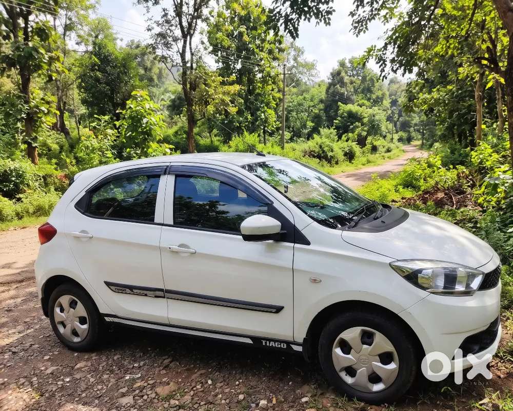 Tata Tiago Xt Petrol  | Mh46 Registered