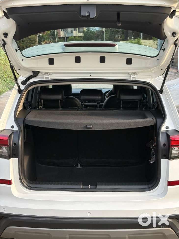 Skoda Kushaq 1.0 Tsi Ambition At, 2022, Petrol
