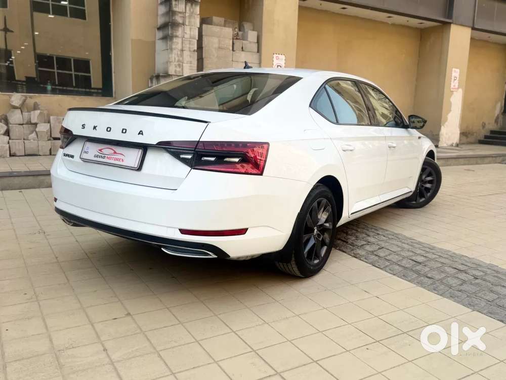 Skoda Superb, 2021, Petrol