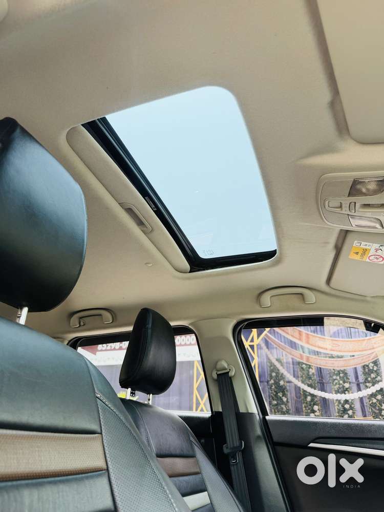 Maruti Suzuki Brezza 1.5 Zxi Plus Smart Hybrid, 2024, Petrol