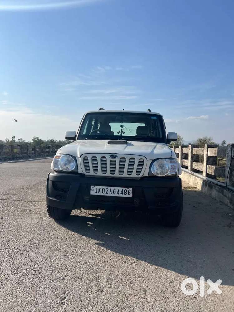 Mahindra Scorpio Classic 2008 Diesel 64000 Km Driven