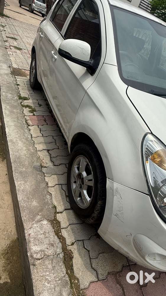 Hyundai Car 2012