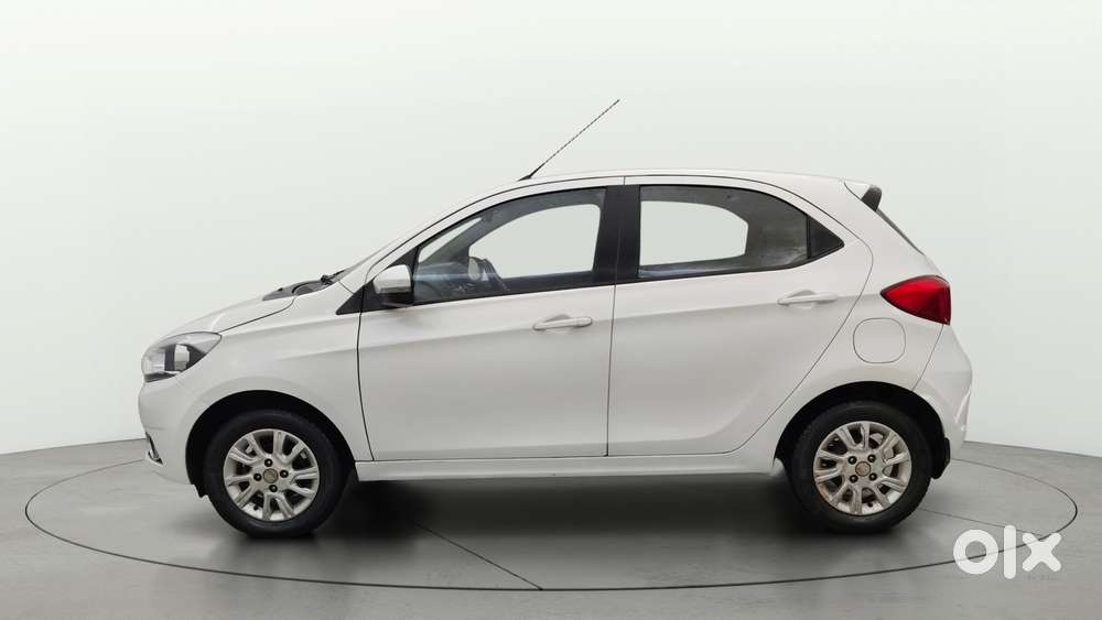 Tata Tiago 1.2 Revotron Xza, 2017, Petrol