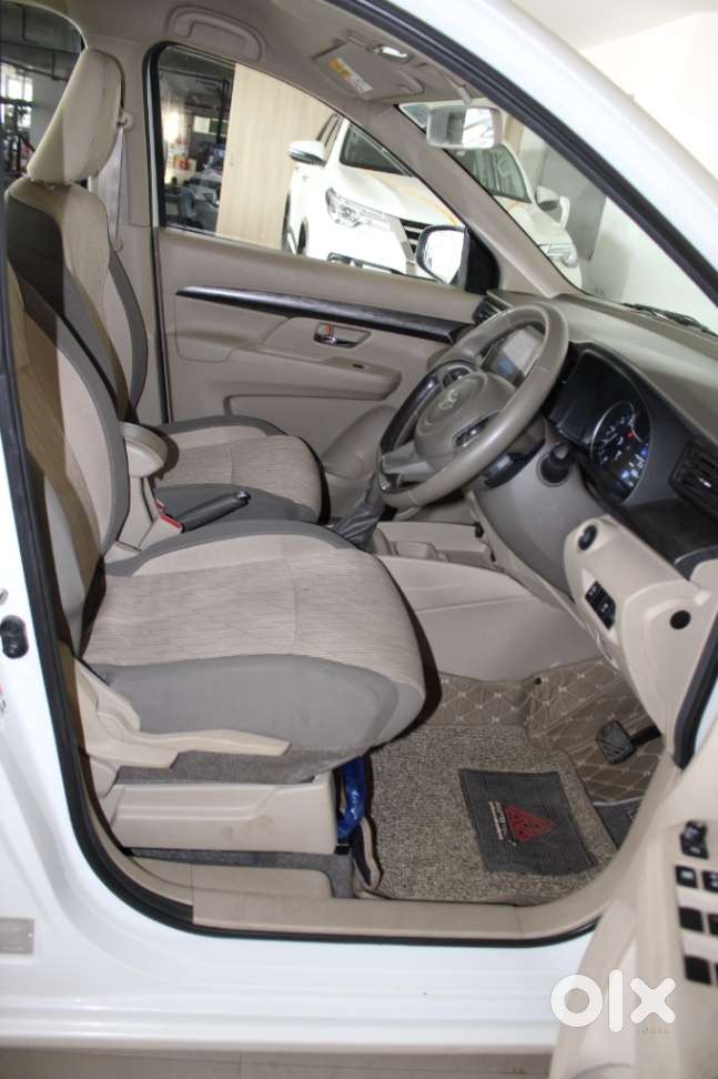 Toyota Rumion V At, 2023, Petrol