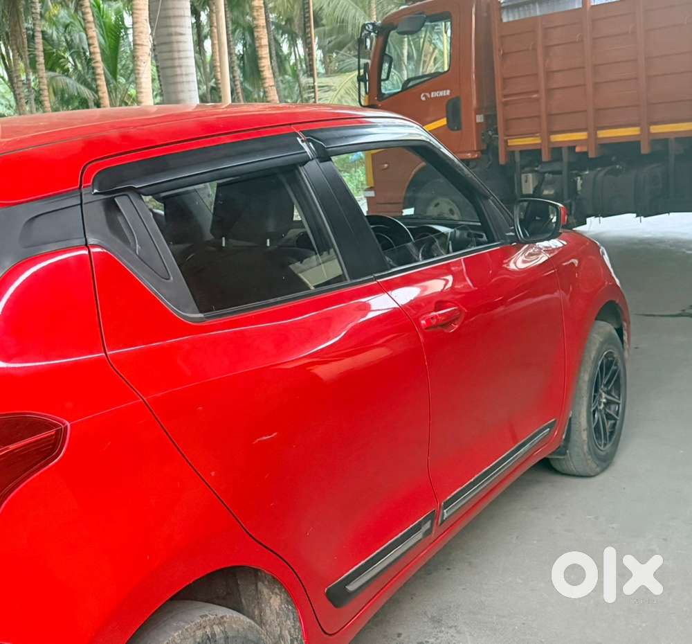 Maruti Suzuki Swift 2023 Petrol 37000 Km Driven