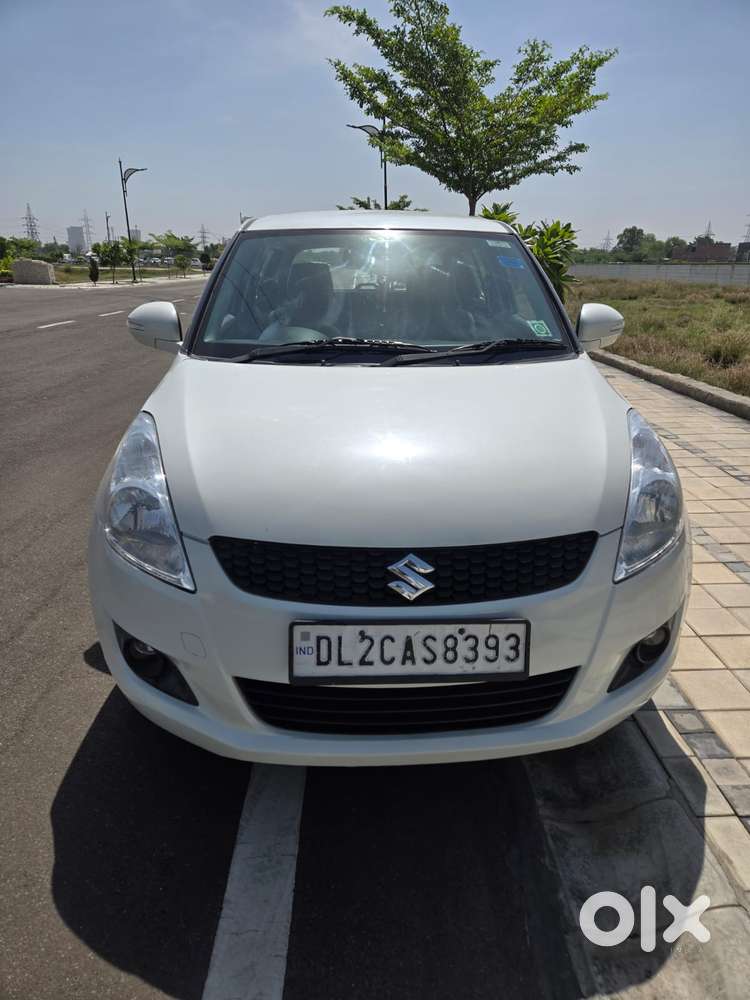 Maruti Suzuki Swift Vxi 1.2 Abs Bs-iv, 2014, Petrol