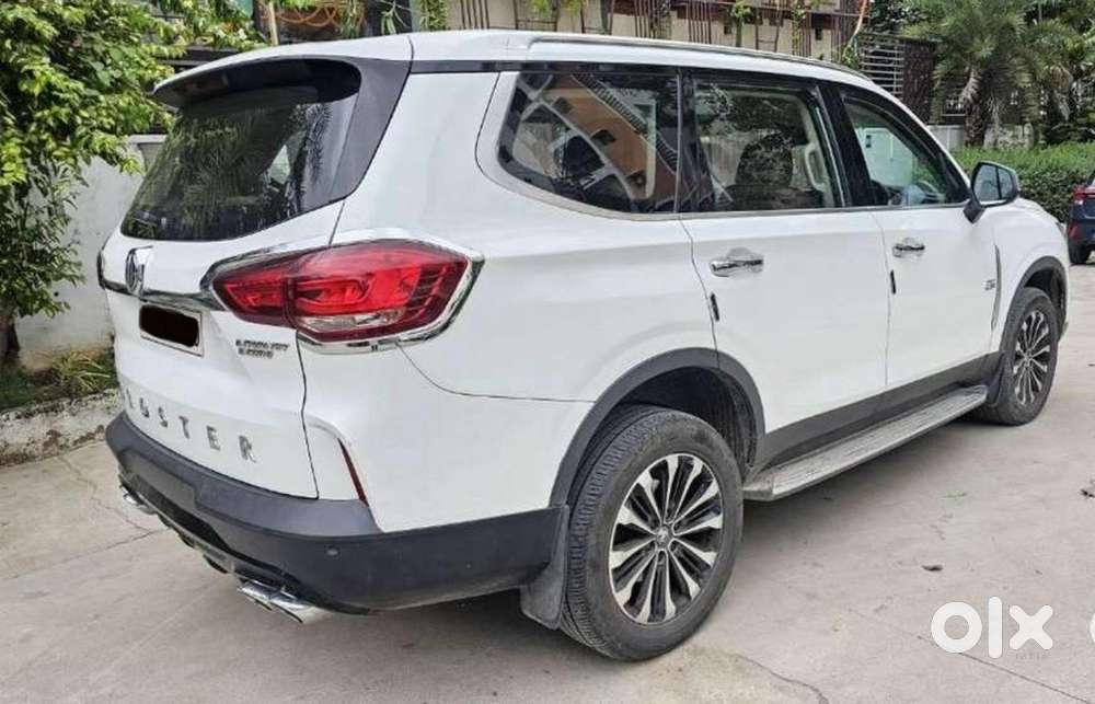 Mg Gloster Diesel 2021 Km Driven