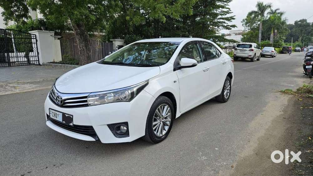 Toyota Corolla Altis Vl At, 2015, Petrol