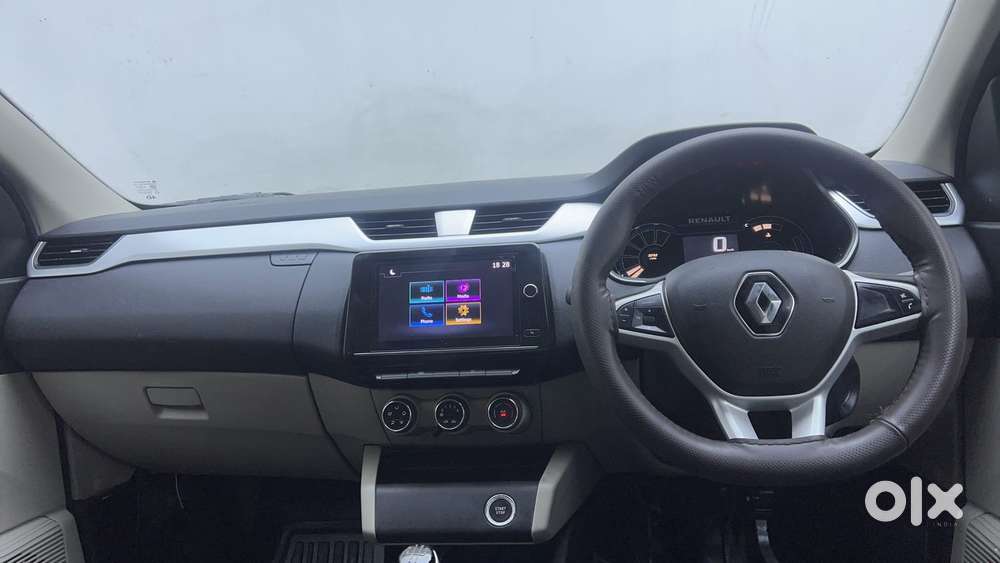 Renault Triber Rxz, 2022, Petrol