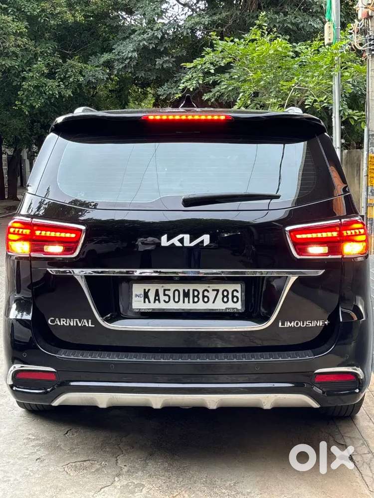 Kia Carnival Limousine Plus 2022 Diesel 71000 Km Driven