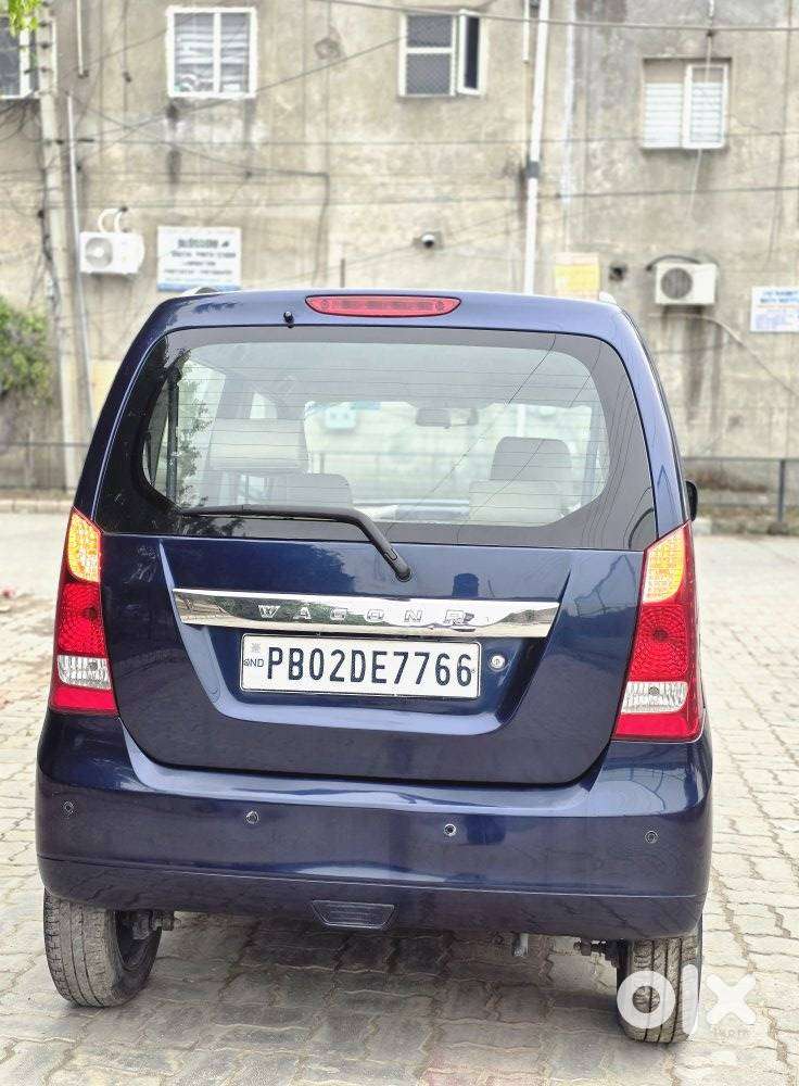 Maruti Suzuki Wagon R Vxi Amt1.2, 2017, Petrol