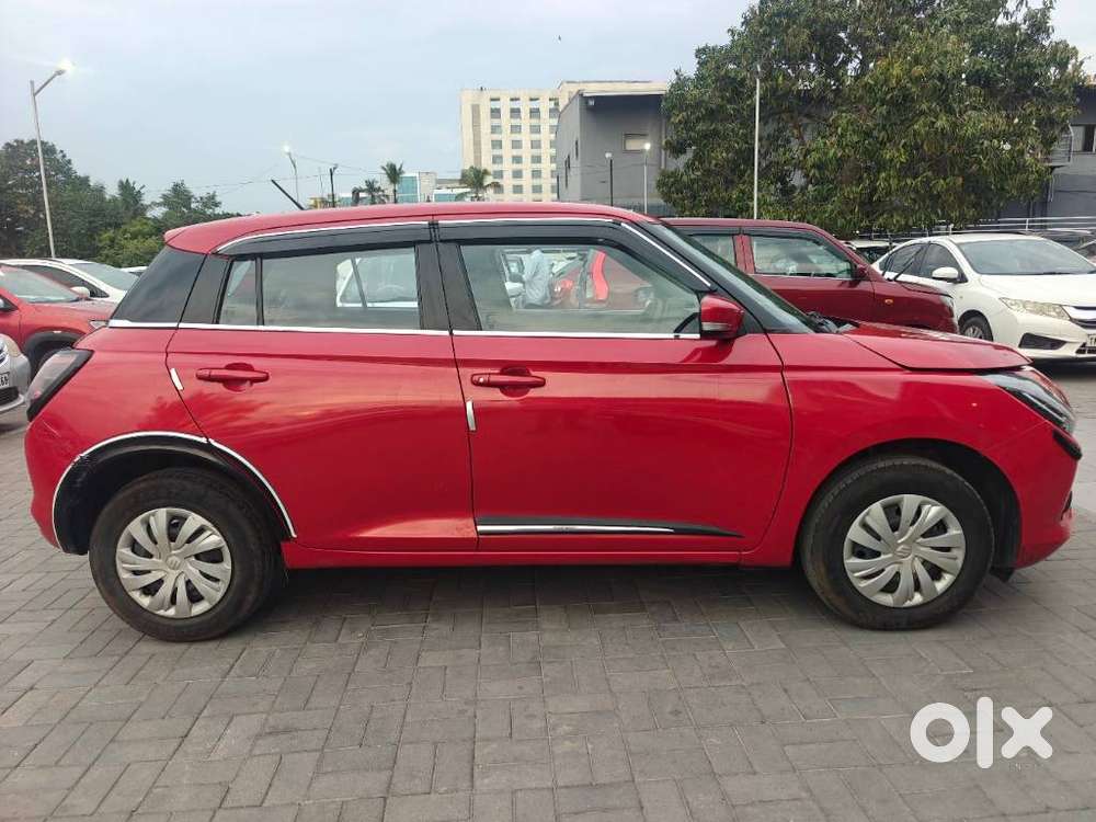 Maruti Suzuki New-gen Swift Vxi, 2024, Petrol