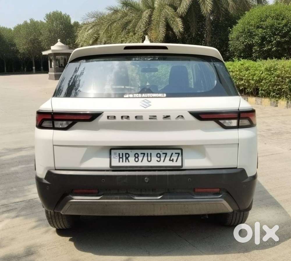 Maruti Suzuki Brezza 1.5 Lxi Smart Hybrid, 2025, Petrol