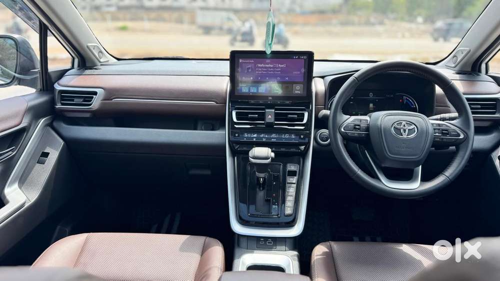 Toyota Innova Hycross 2.0 Zx (o) Hybrid 7 Str, 2024, Petrol