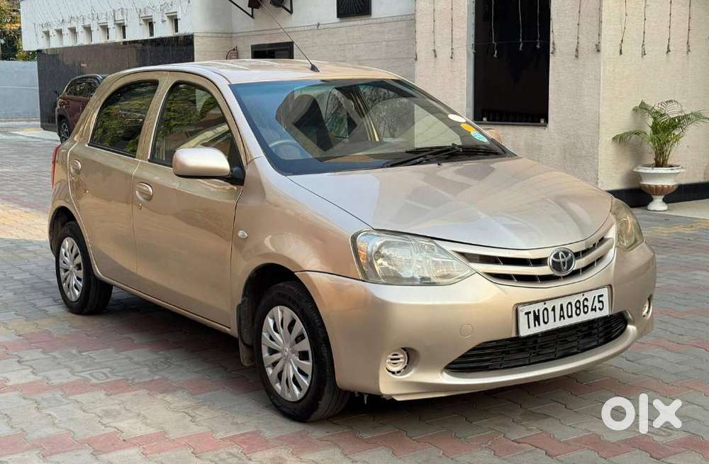 Toyota Etios Liva 2011-2012 G Plus, 2011, Petrol