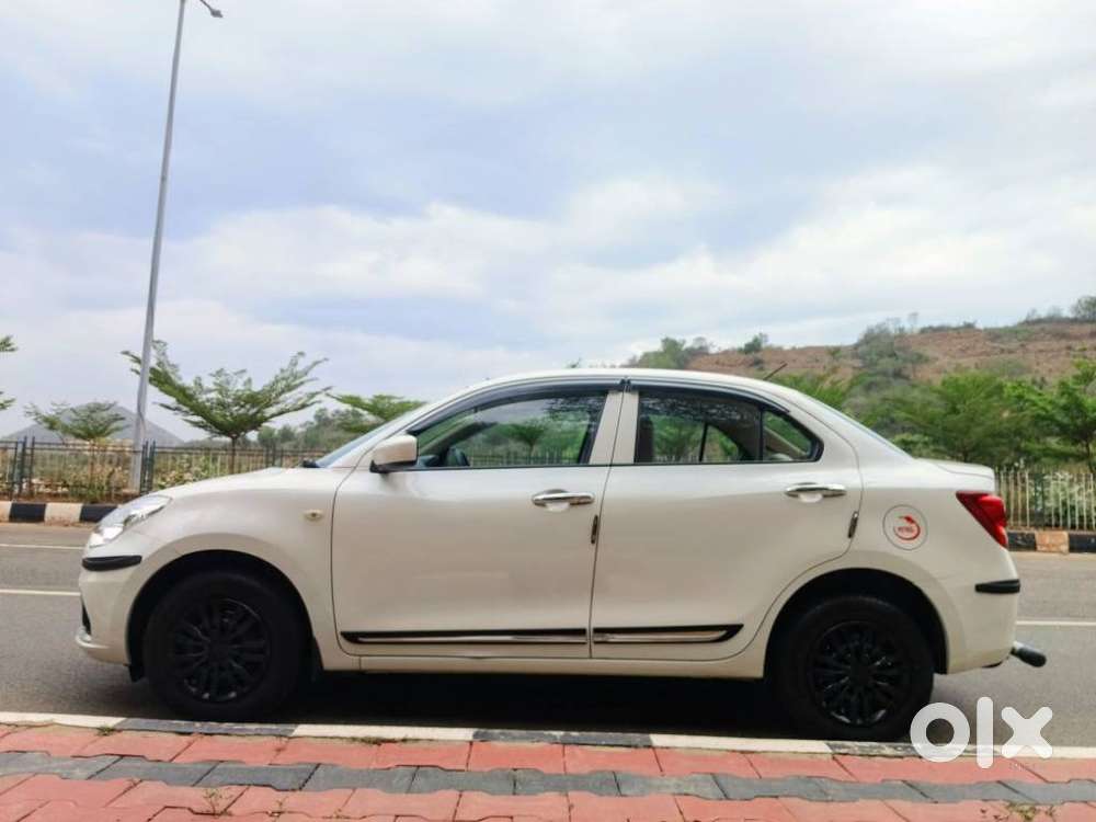Maruti Suzuki Dzire 1.2 Lxi, 2022, Petrol