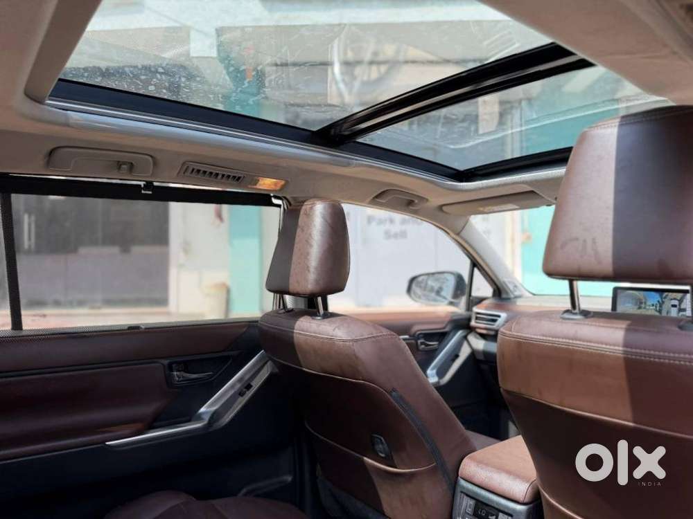 Toyota Innova Hycross 2.0 Zx Hybrid 7 Str, 2024, Petrol