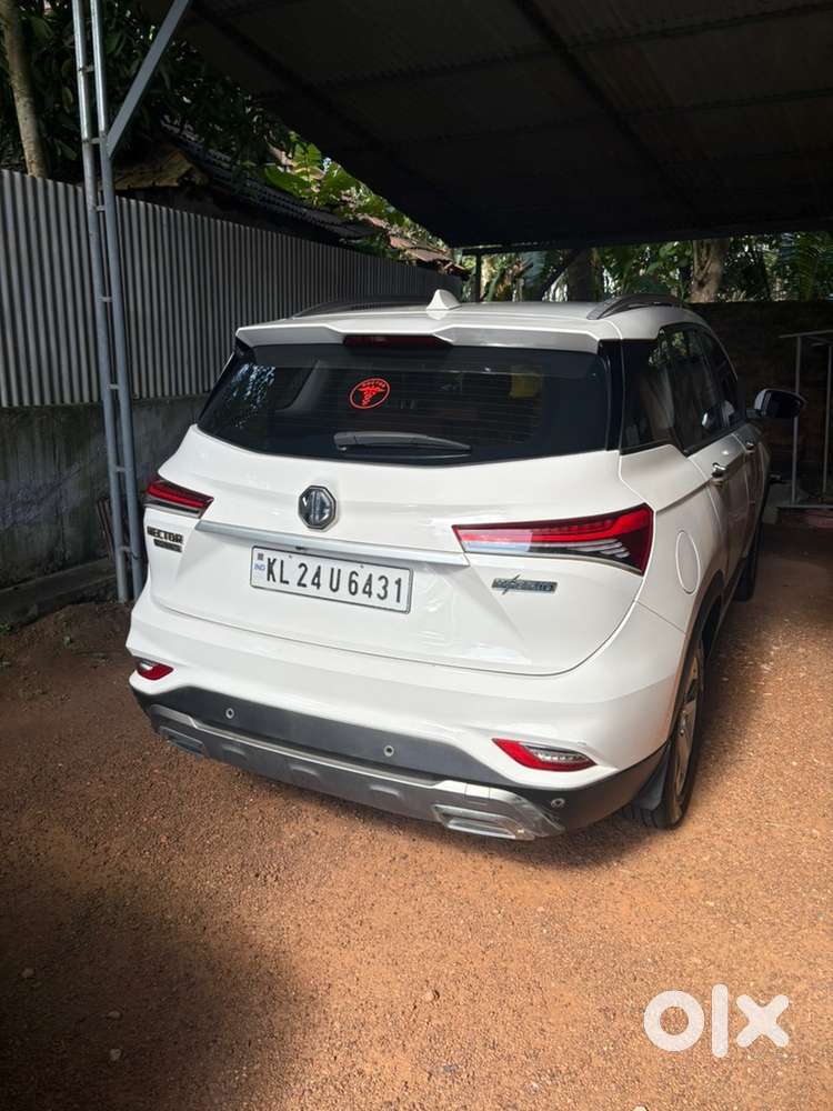 Mg Hector Plus 2021 Petrol 98000 Km Driven