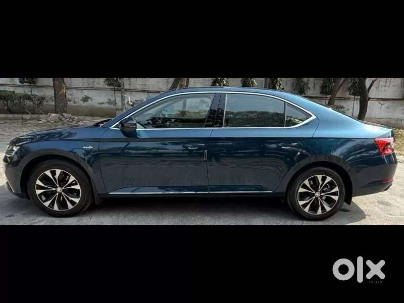Skoda Superb 2.0 L&k Tsi At, 2022, Petrol