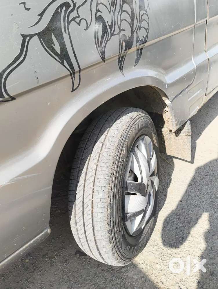 Maruti Omni 2004 Petrol Manual with all brand new tyres