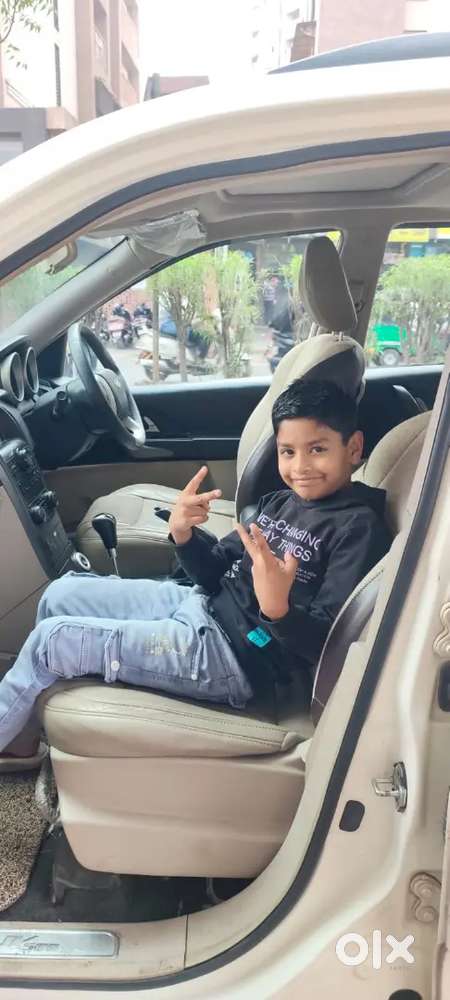 Mahindra Xuv500 2017 Diesel 76000 Km Driven