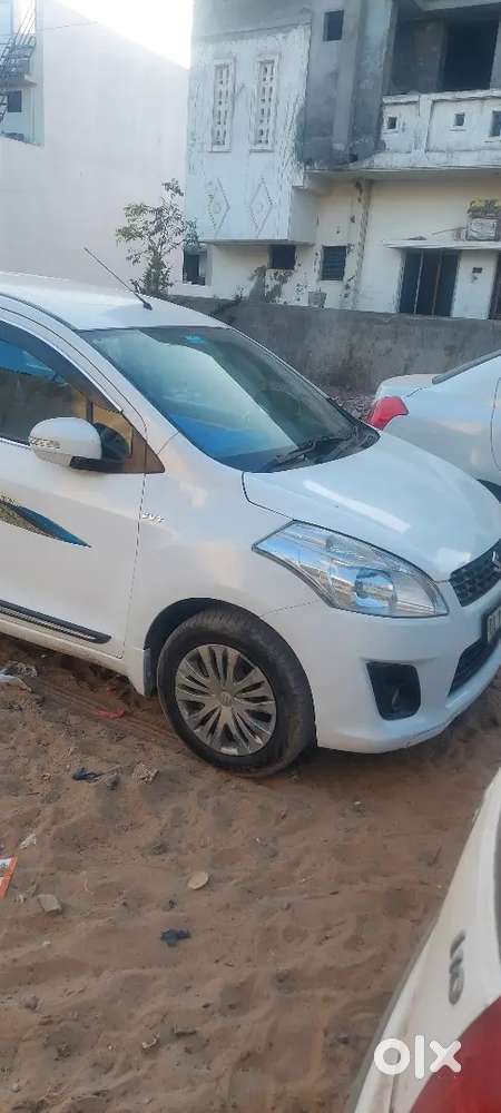 Maruti Suzuki Ertiga Cng 2013