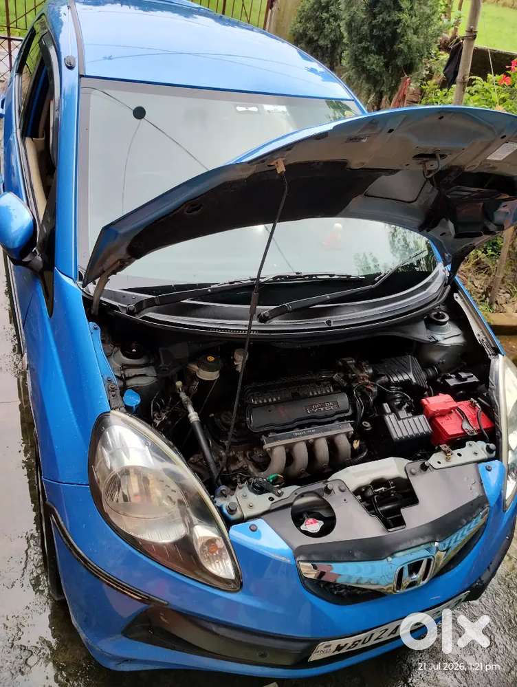 Honda Brio Petrol Mt 2012