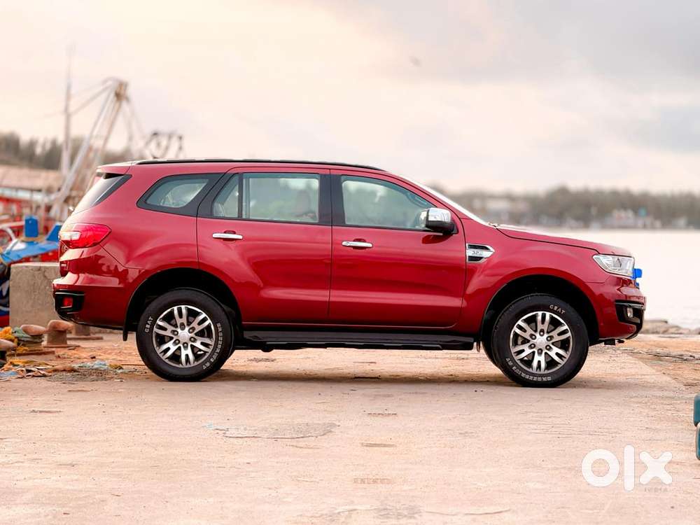 Ford Endeavour 3.2 Titanium Plus 4x4 At, 2016, Diesel
