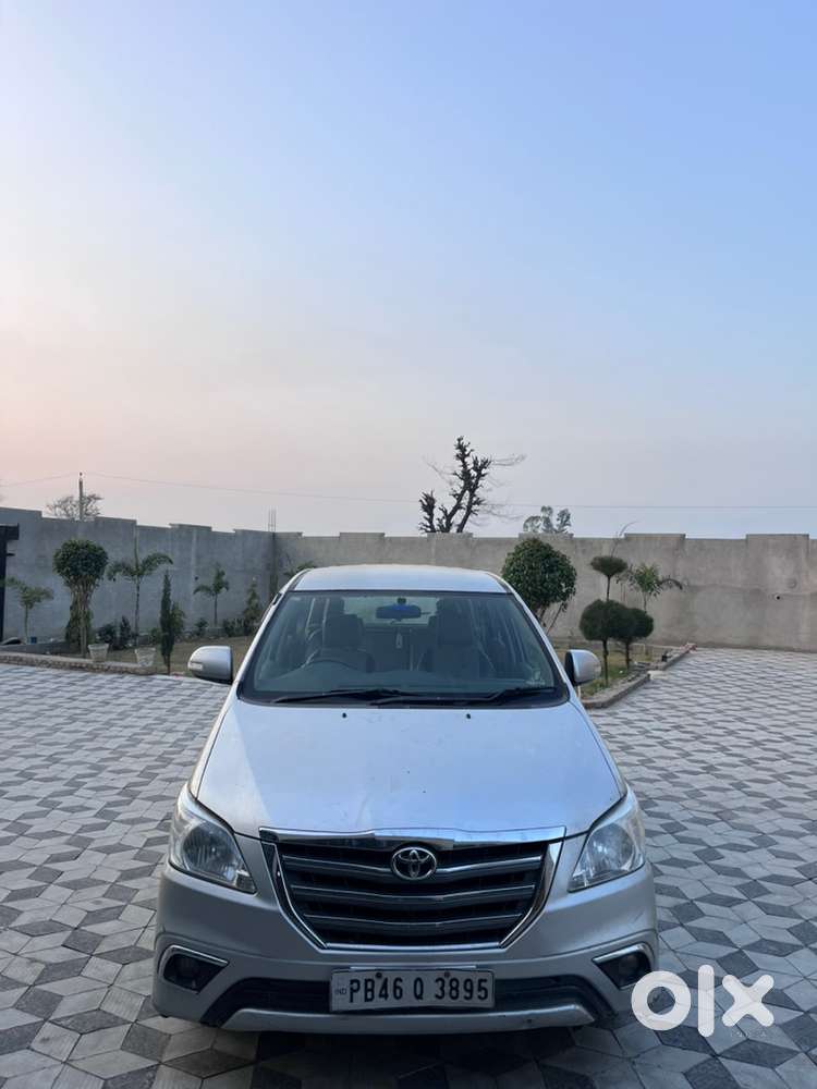 Toyota Innova Diesel 2014
