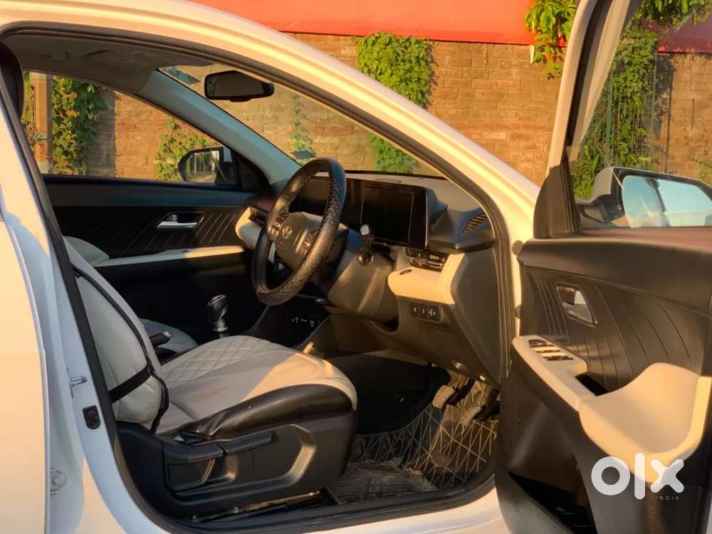 Hyundai Verna 1.5 Sx Petrol Mt, 2023, Petrol