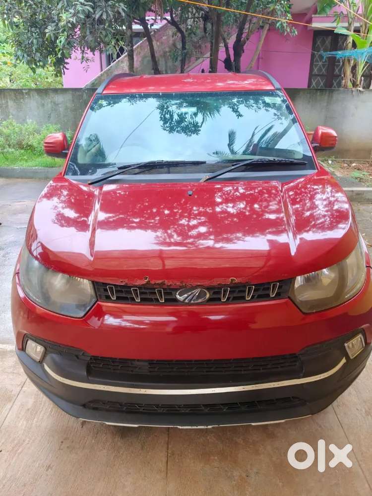 Mahindra Kuv100 Yellow Borad