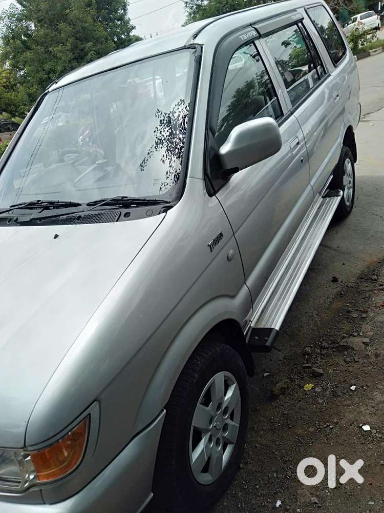 Chevrolet Tavera Neo 3 Lt- 9 Str Bs-iv, 2015, Diesel