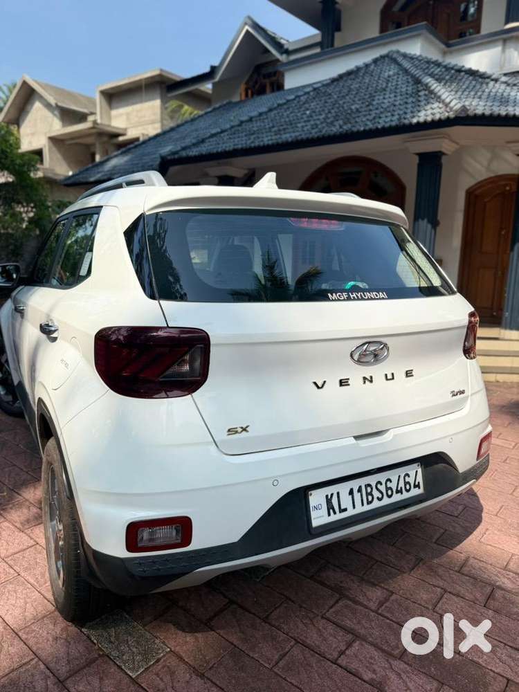 Hyundai Venue Turbo Automatic For Sale
