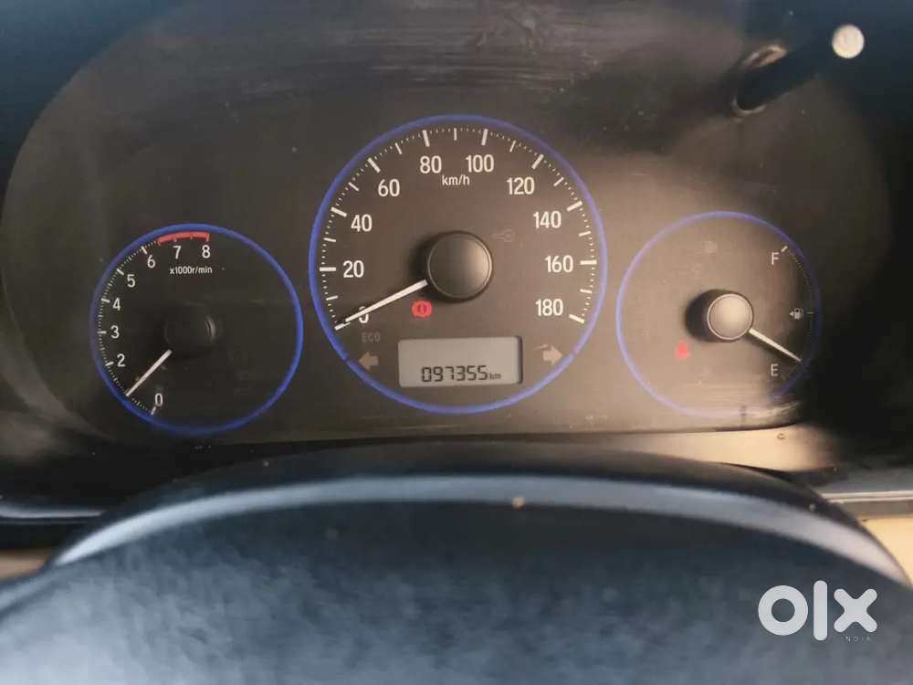 Honda Amaze 2nd Gen 2017 Cng & Hybrids 100000 Km Driven