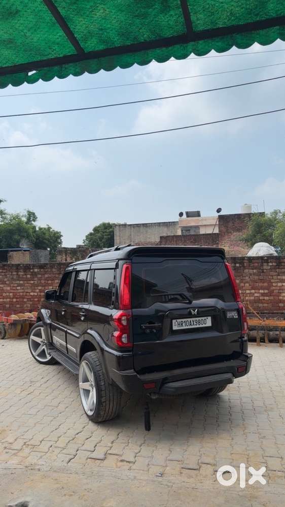Mahindra Scorpio Classic 2025