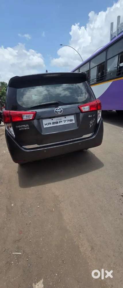 Toyota Innova Crysta 2018