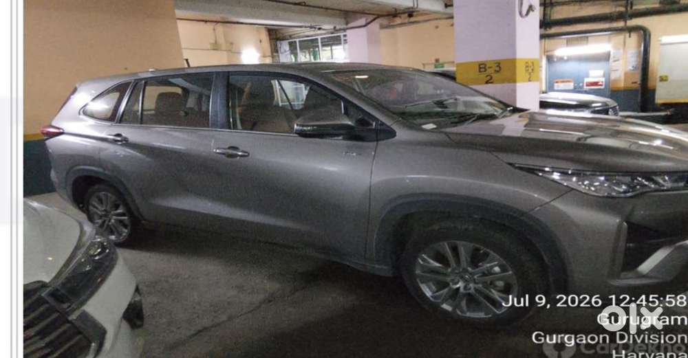 Toyota Innova Hycross 2.0 Zx (o) Hybrid 7 Str, 2025, Cng & Hybrids